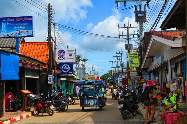 ban-sala-dan-ko-lanta-thailand