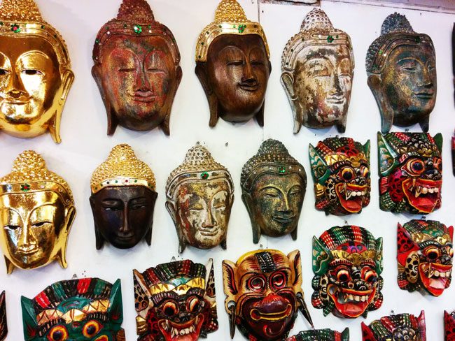 chatuchak-weekend-market-bangkok-masks