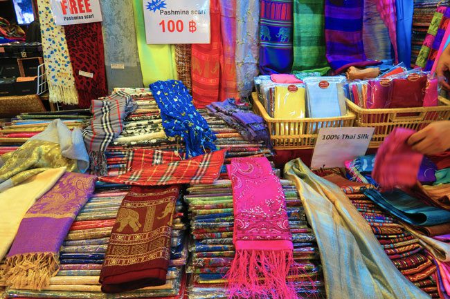 chatuchak-weekend-market-bangkok-silk-scarves