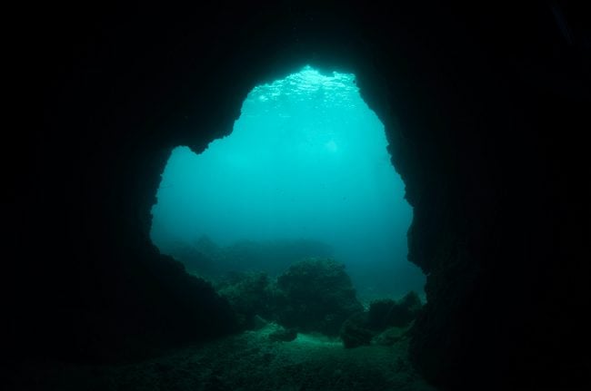 diving-ko-haa-in-thailand-cave