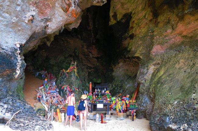princess-cave-beach-railay-beach-thailand