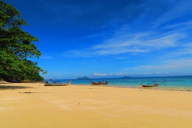 rantee-beach-ko-phi-phi-thailand