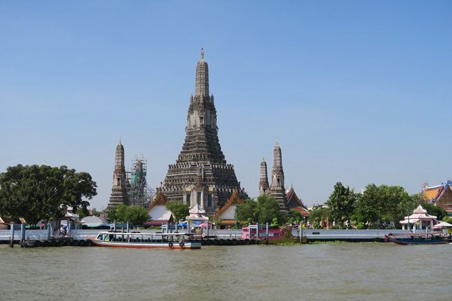 wat-arun-temple-bangkok-thailand