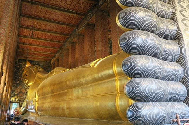 wat-pho-the-reclining-buddha-bangkok