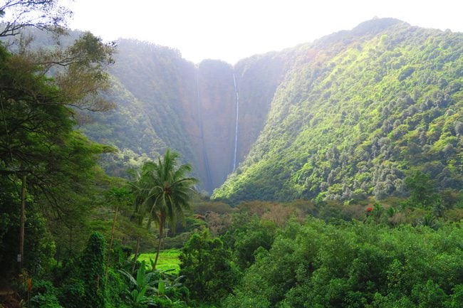 Hiilawe Falls Waipio Valley - Big Island Hawaii