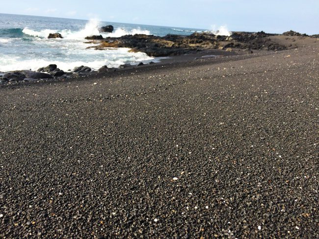 Makolea Best Black Sand Beach Beach - Kekaha Kai State Park - Big Island Hawaii