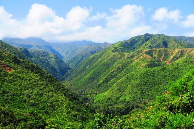 Valley in West Maui mountains