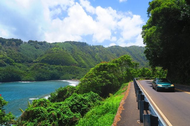 Kaumahina State Wayside - Driving scenic road to Hana - Maui - Hawaii