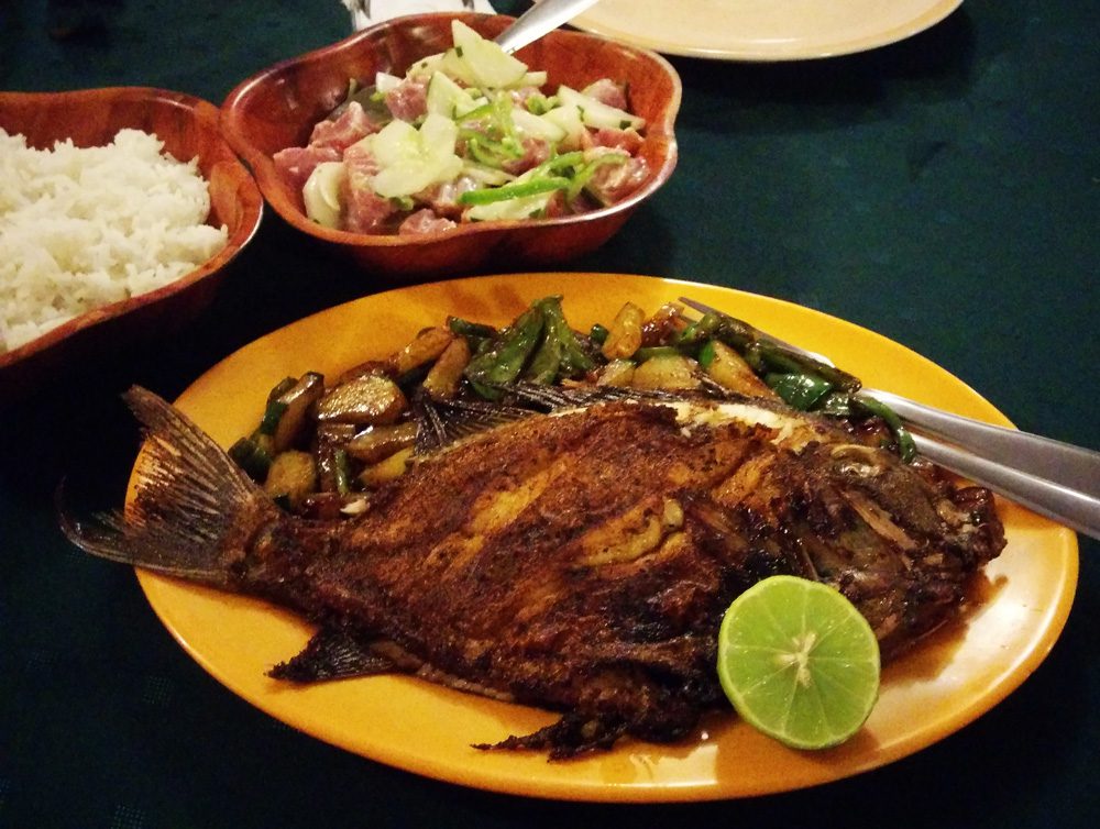 ארוחת דגים בפנסיון - מאופיטי - טהיטי - פולינזיה הצרפתית