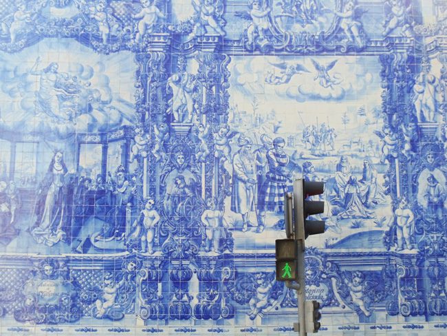 Blue ceramic painted tiles - Capela das Almas - Porto - Portugal