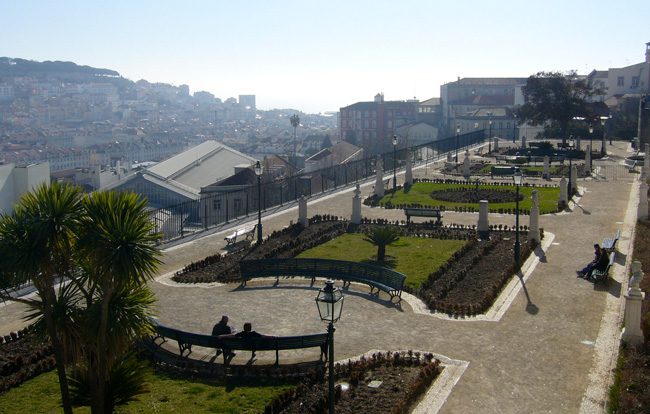 Miradouro de Sao Pedro de Alcantara - Lisbon - Portugal