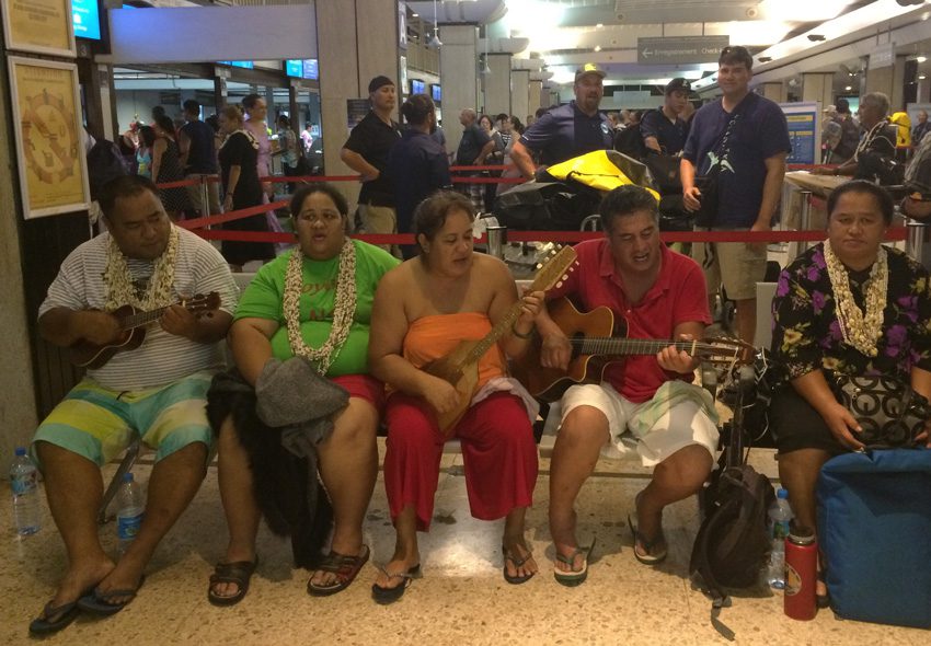 Singing in Tahiti Papeete Airport - French Polynesia