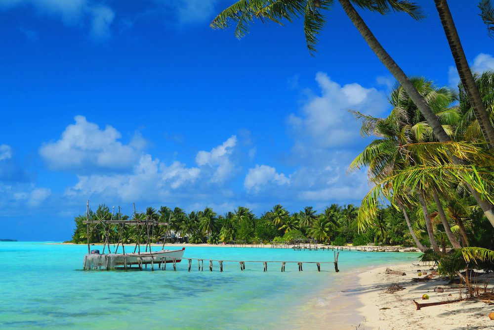 חוף ים באי מאופיטי - פולינזיה הצרפתית - טהיטי