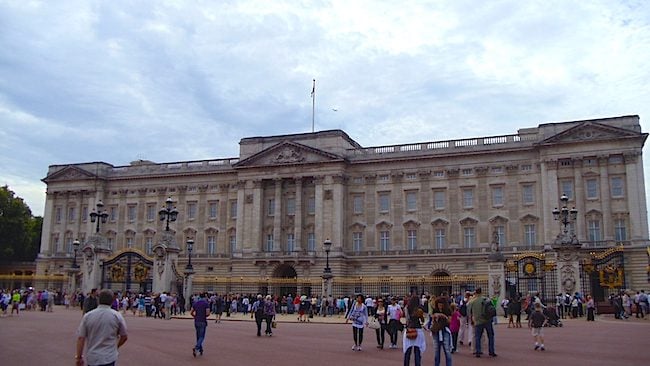 Buckingham Palace exterior - London