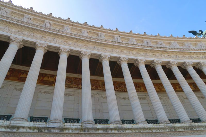 Arches in Vittorio Emanuele II  - Rome