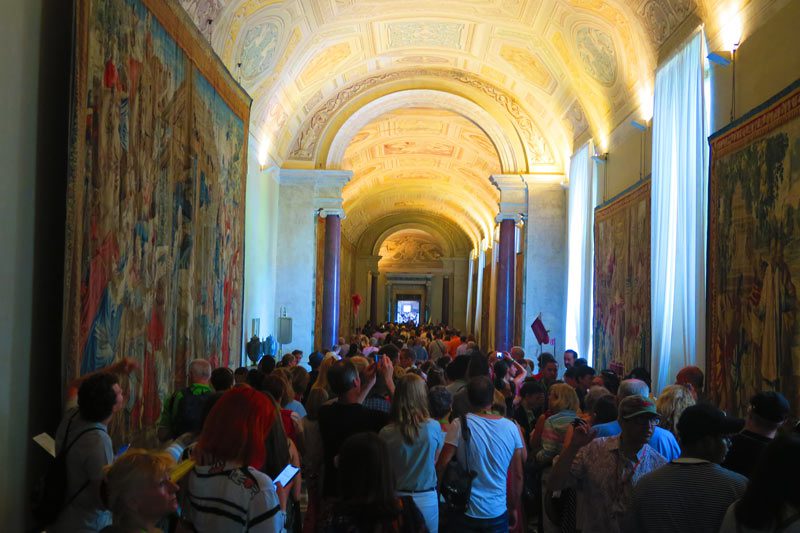 Congestion inside Vatican Museums - Rome