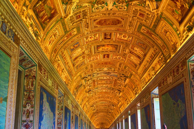 Galleria delle Carte Geografiche - Vatican Museums - Rome- decorated ceiling