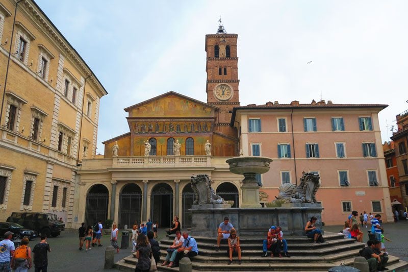 Piazza di Santa Maria in Trastevere