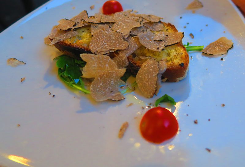 Romantic Restaurant La Scala in Trastevere in Rome - truffles