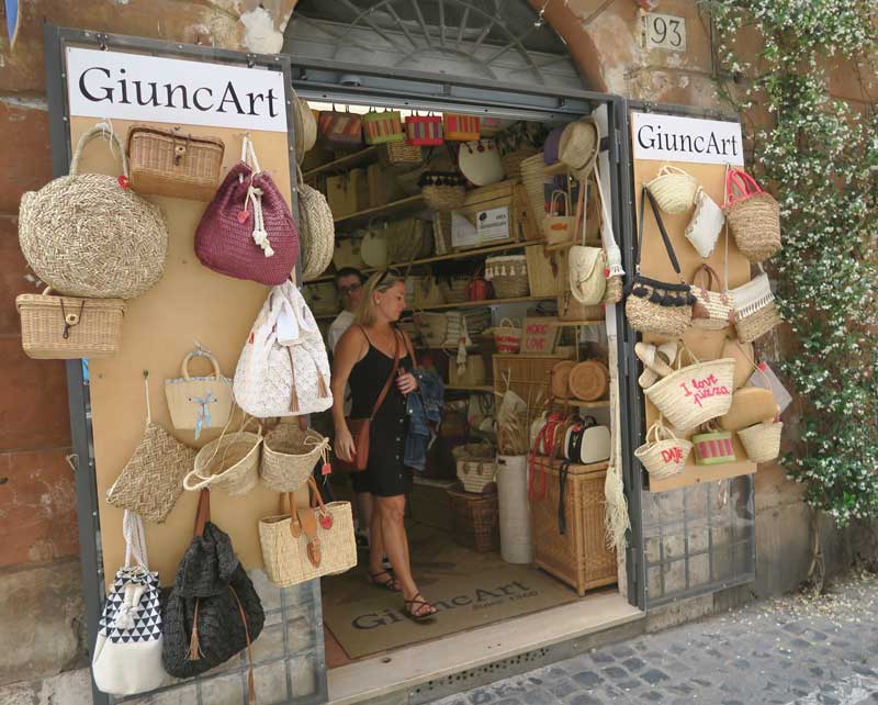 Things to buy in Rome