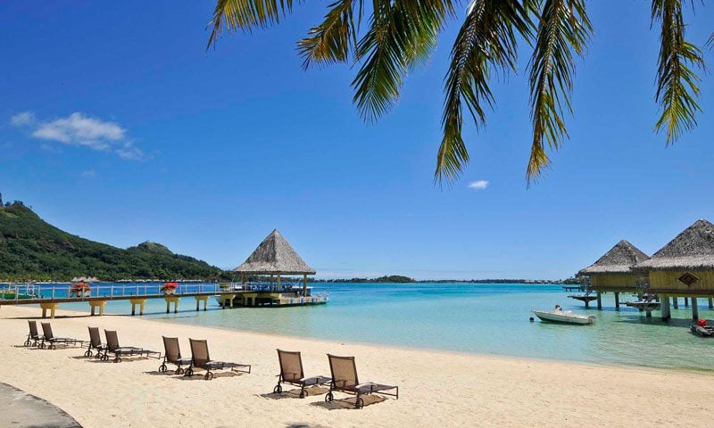 Intercontinental Le Moana Resort  Bora Bora 1