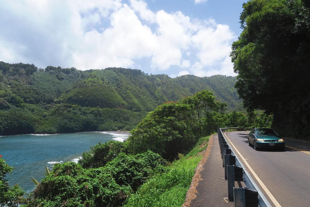 Kaumahina State Wayside - Driving scenic road to Hana - Maui - Hawaii