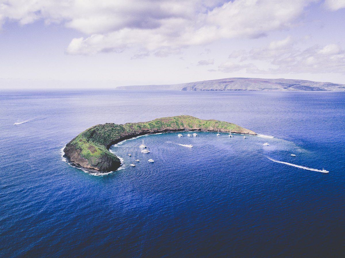 Molokini Crater - Maui - Hawaii by Farid Askerov