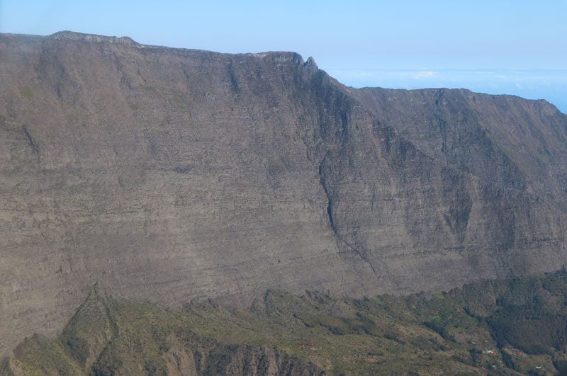 Scenic helicopter flight - Helilagon - Reunion Island - rampart walls of cirque