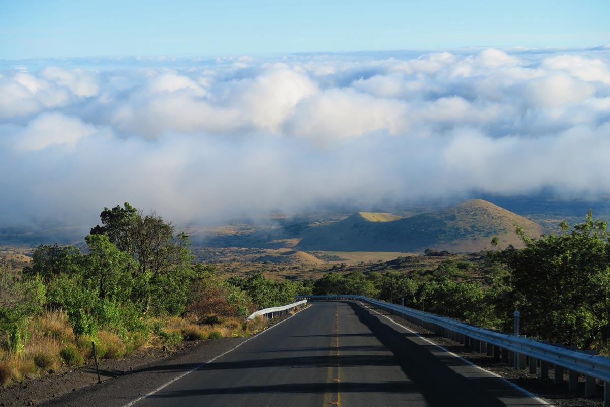 Drive to Mauna Kea above clouds - Big Island Hawaii