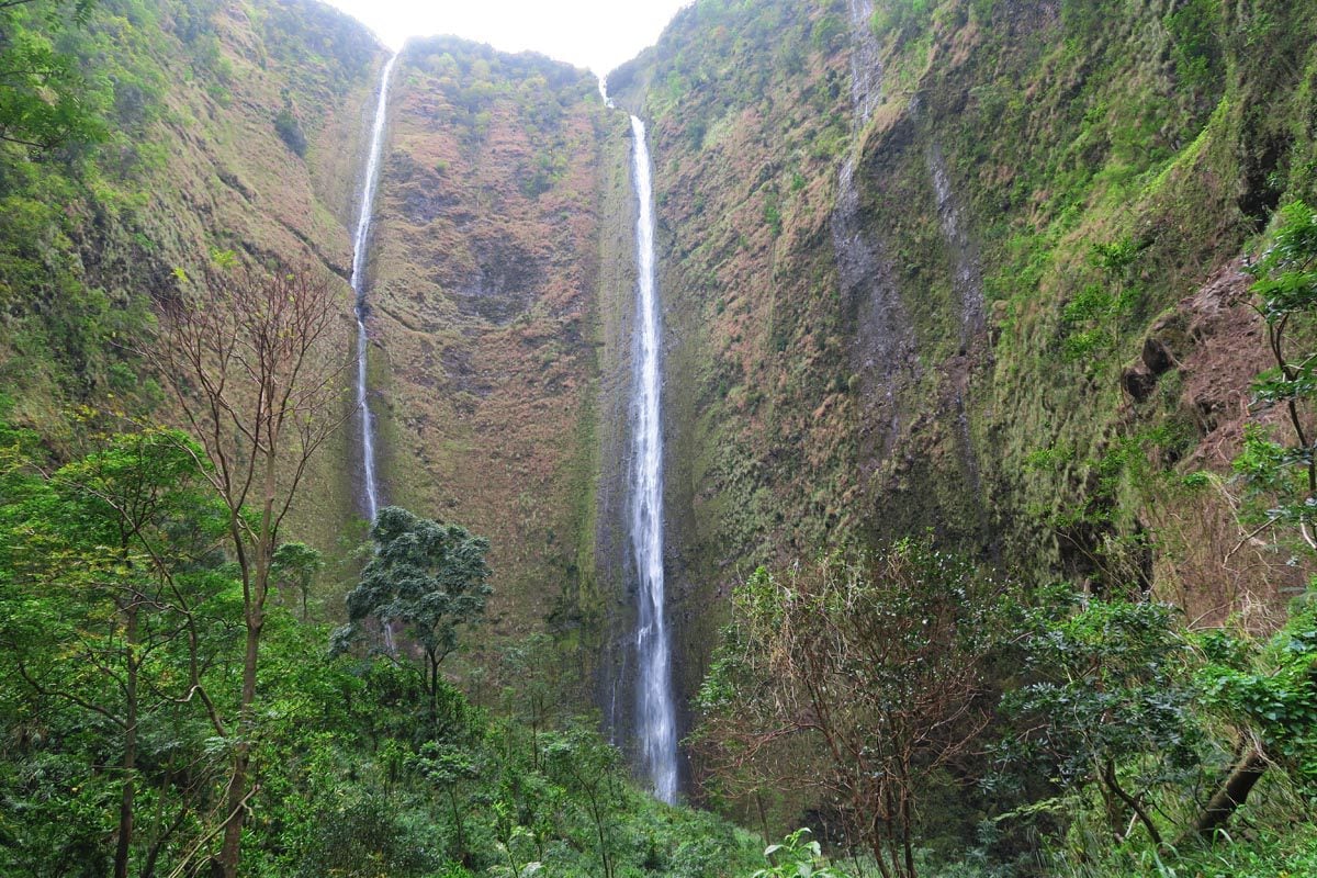 Hike to Hi'ilawe Falls - Waipio Valley - Big Island Hawaii