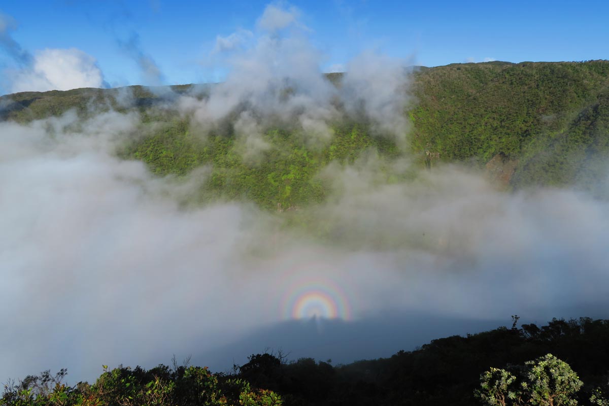 Rainbows in Waikulu Lookout - Molokai Hawaii