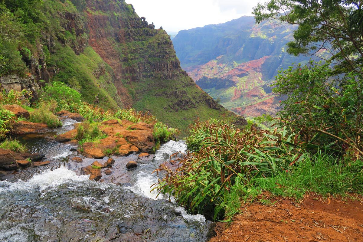 Waipo’o Falls - Cliff and Canyon hiking trail - Waimea Canyon - Kauai Hawaii