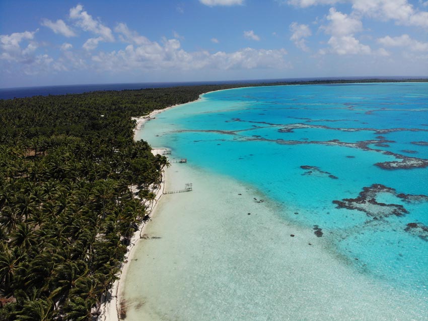 lagoon side - motu auira - Maupiti - French Polynesia