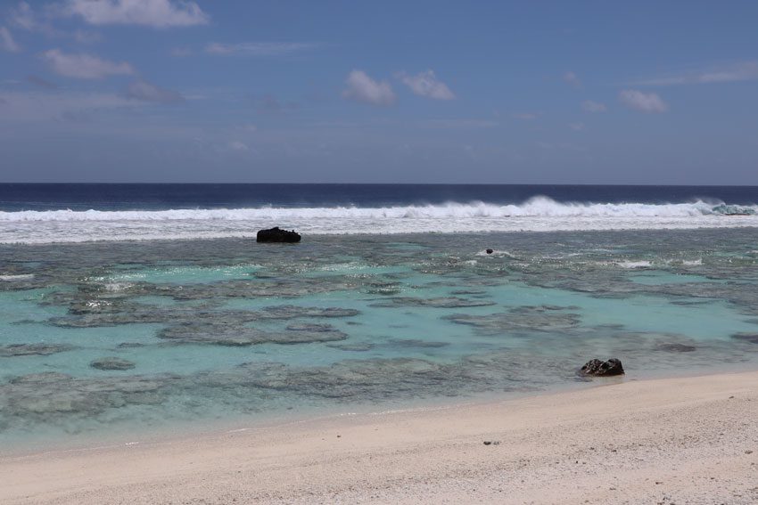 reef close to beach - motu auira - Maupiti - French Polynesia