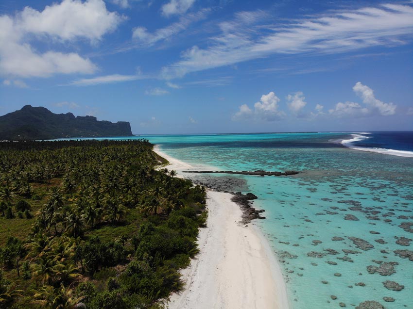 white sane beach - motu auira - Maupiti - French Polynesia