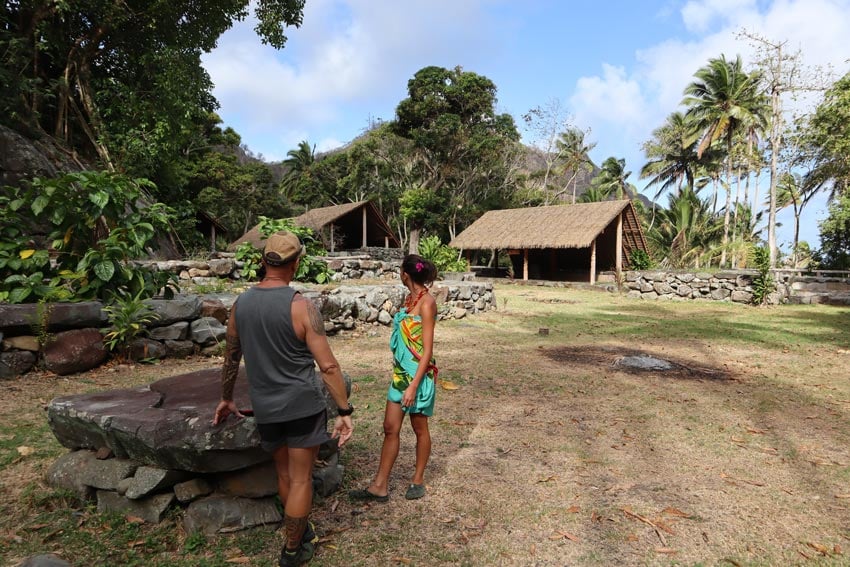 Ua Pou the archeological island of Marquesas - Book with e-Tahiti Travel