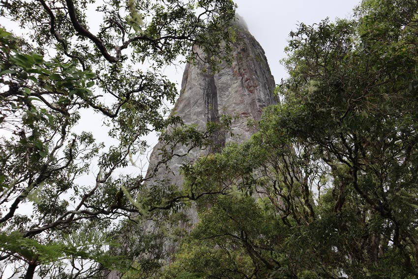 Ua Pou the archeological island of Marquesas - Book with e-Tahiti Travel