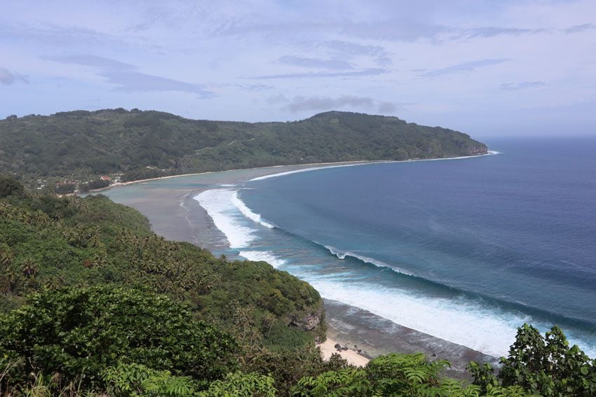 avera bay lookout 2 - rurutu - austral islands - french polynesia