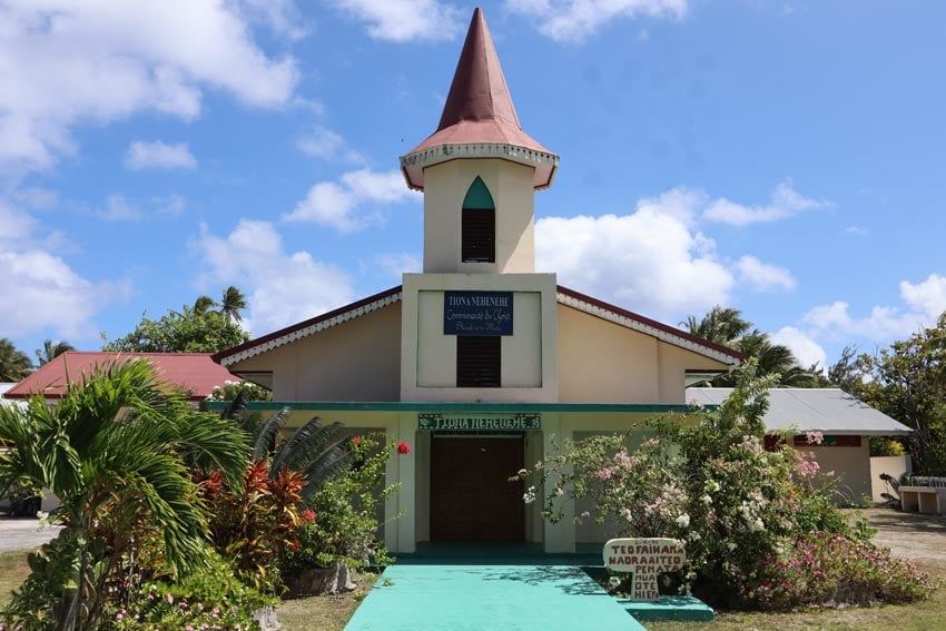 church - tikehau - french polynesia