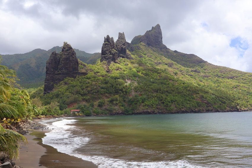 Hatiheu beach - nuku hiva - marquesas islands - french polynesia