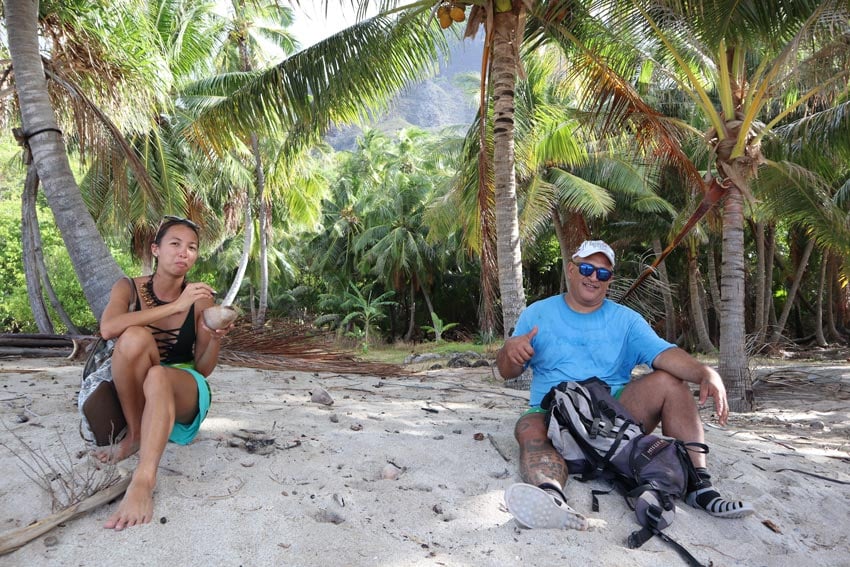 alvane and dricia Anaho Bay - nuku hiva - marquesas islands - french polynesia