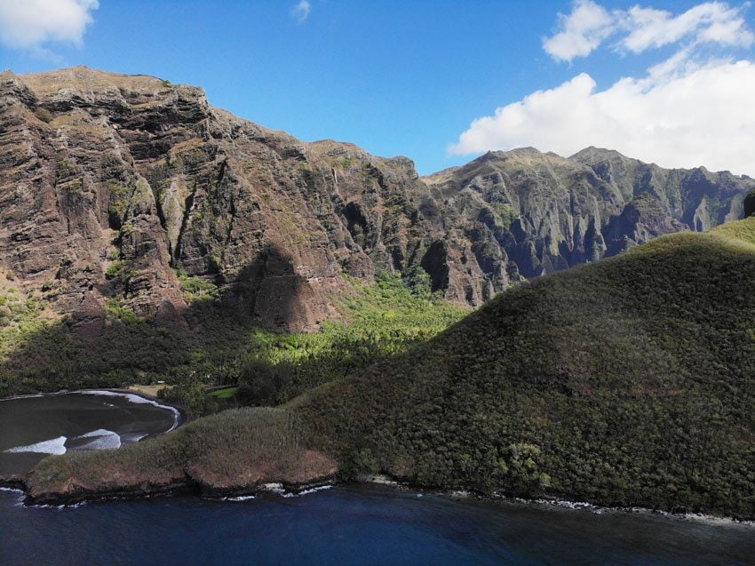 cliffs of Hakaui Valley - nuku hiva - marquesas islands - french polynesia