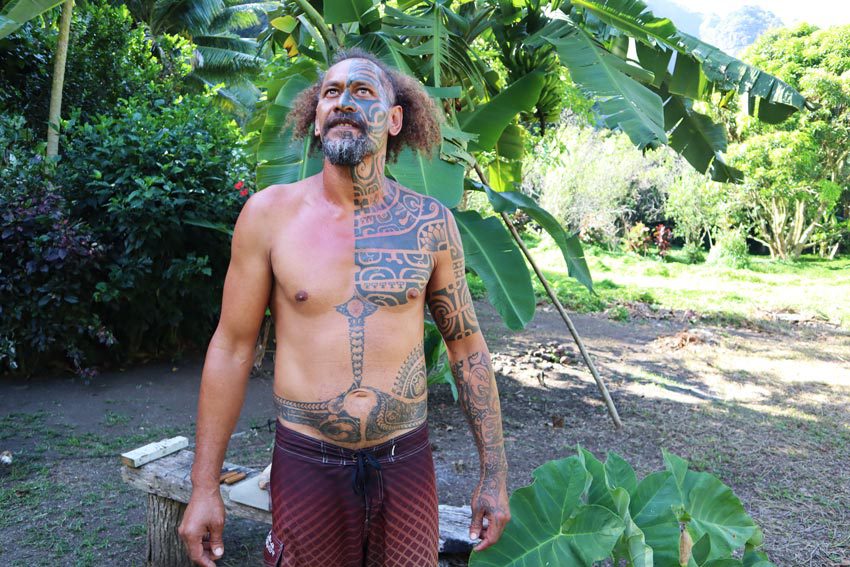 traditional marquesan tattoo - Hakaui Valley - nuku hiva - marquesas islands - french polynesia