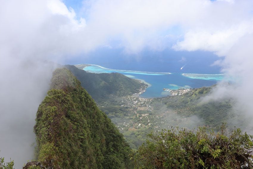 view from pierced mountain hike summit moorea - french polynesia