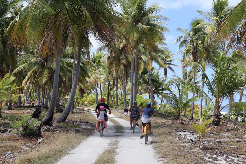 cycling in Tikehau French Polynesia