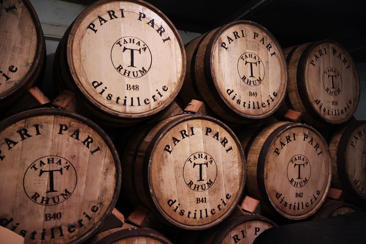 Domaine Pari Pari - Rhum Distillery - Tahaa - wood barrels