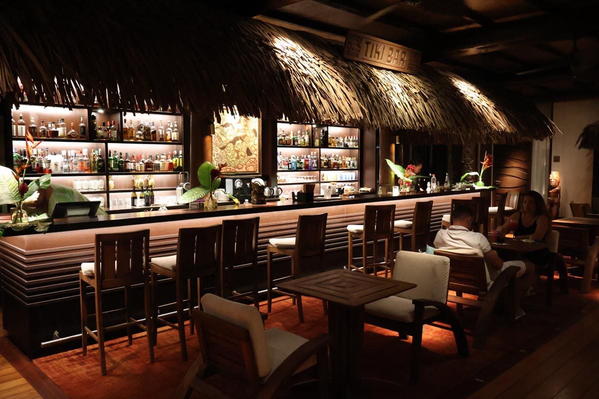 Le Tahaa Resort - Tiki Bar