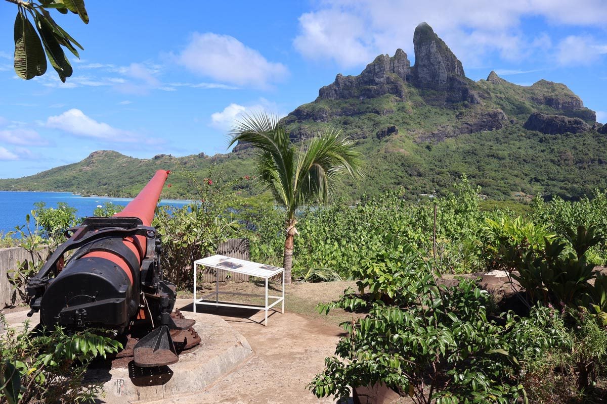 WWII canon - Fitiuu Point - Operation Bobcat - Bora Bora