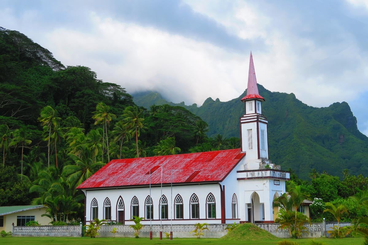 Whitewashed church in Vaiaau - Raiatea