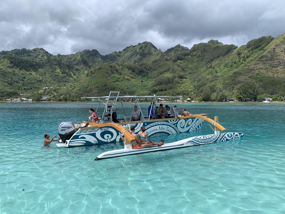 Moorea lagoon tour